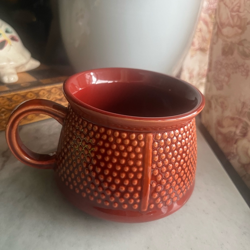 Global design Collection Textured Red Ceramic Mug
